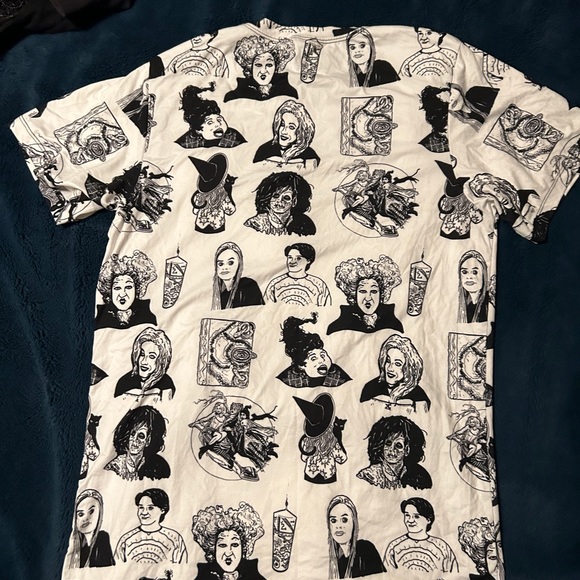 Hocus Pocus print Tshirt - Picture 2 of 4